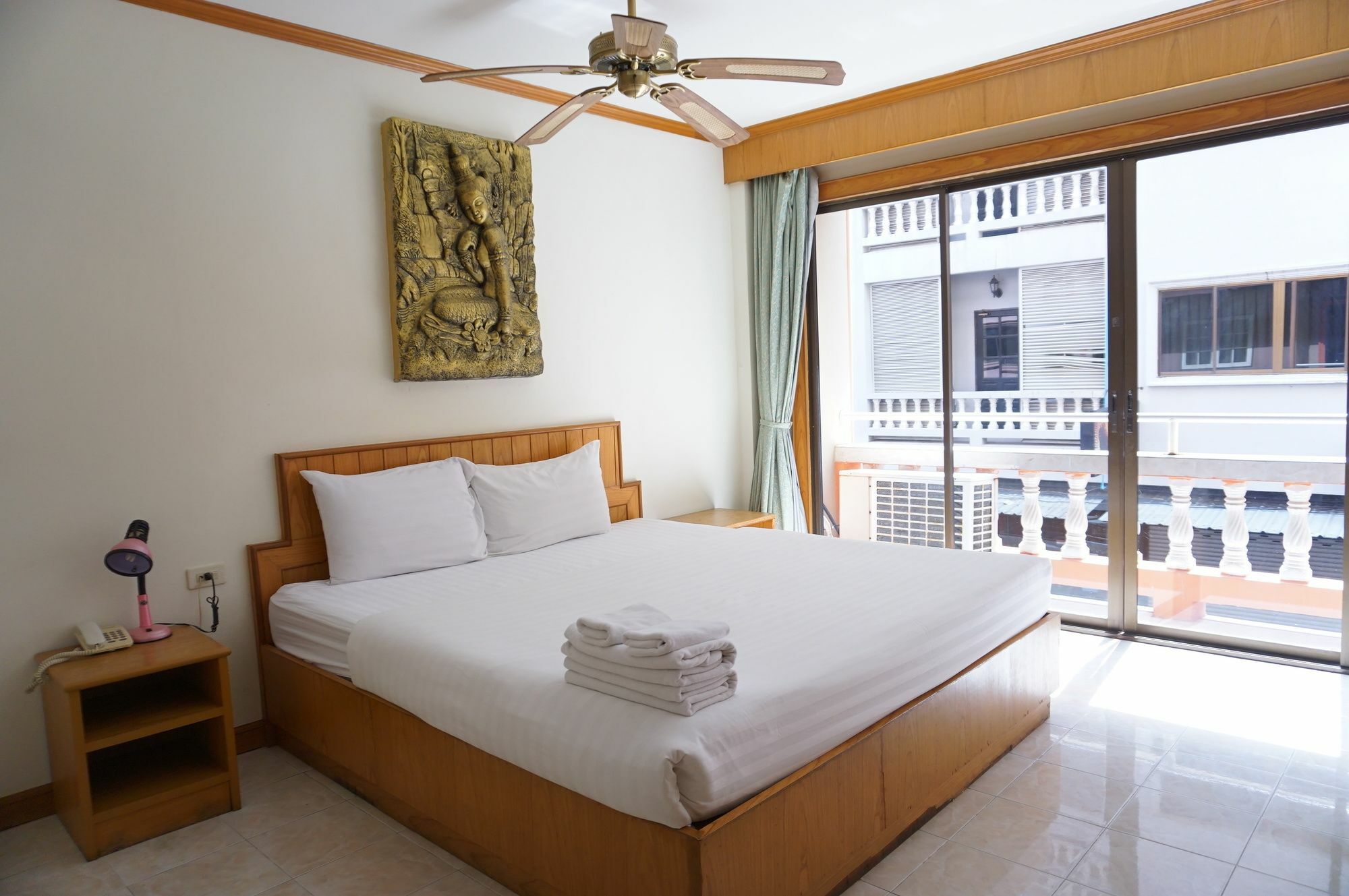 Andaman Sea Patong Hotel Kültér fotó